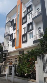 Bán căn hộ dịch vụ Hiệp Bình Phước, Quốc Lộ 13 Cũ, DT 404m2 5 tầng 33 phòng thu nhập 120 triệu/tháng
